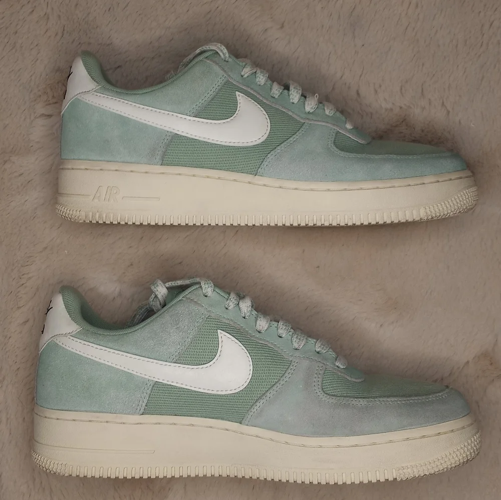 Nike Classic Air Force 1 '07 LV8 Certified Fresh 2022 Release Enamel Green Sail - Picture 6 of 12